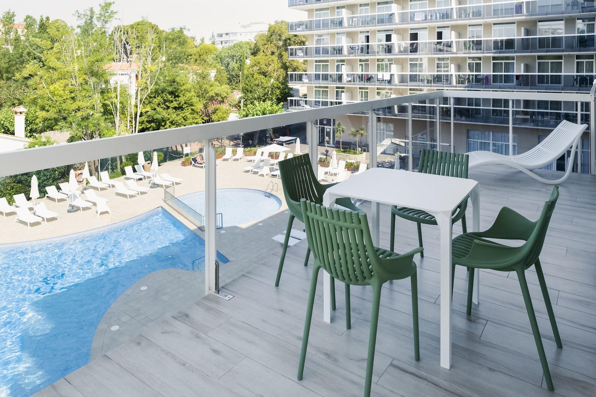 Aparthotel Cye Holiday Centre Salou Esterno foto